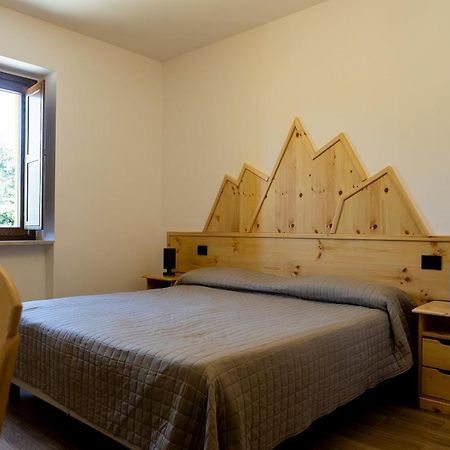 La Villetta Food & Drink Rooms For Rent - No Reception - LʼAquila Exteriör bild