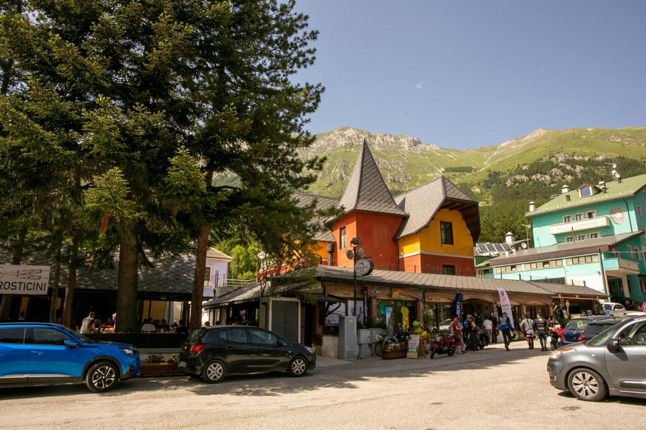 La Villetta Food & Drink Rooms For Rent - No Reception - LʼAquila Exteriör bild