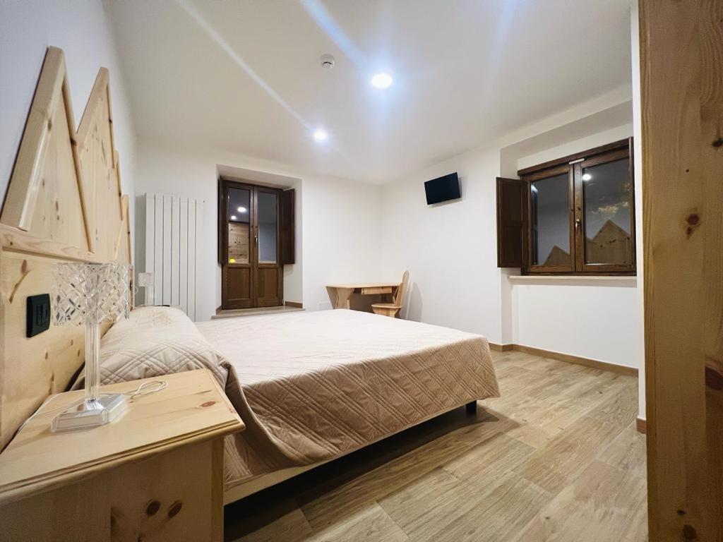 La Villetta Food & Drink Rooms For Rent - No Reception - LʼAquila Exteriör bild